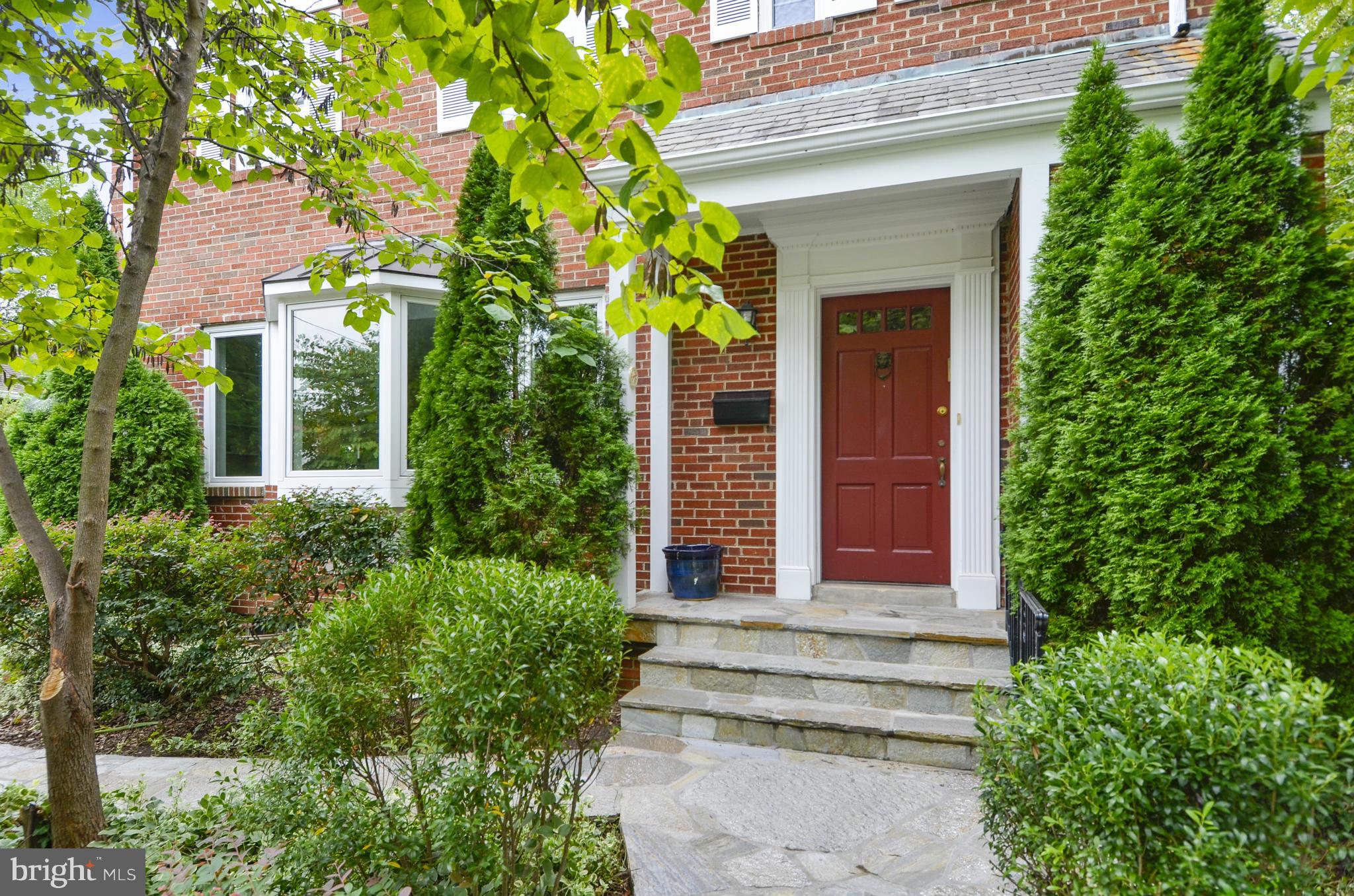 WOODSIDE PARK - Residential