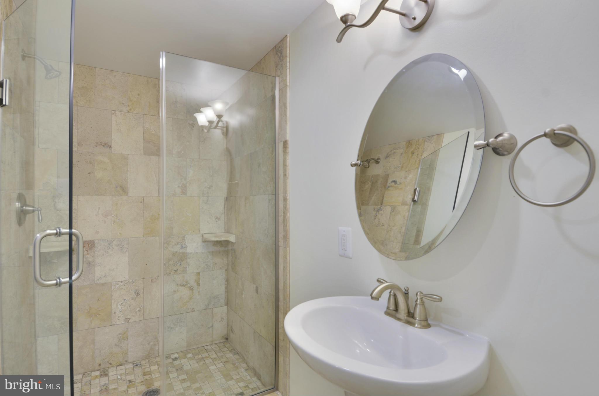 WOODSIDE PARK - Residential