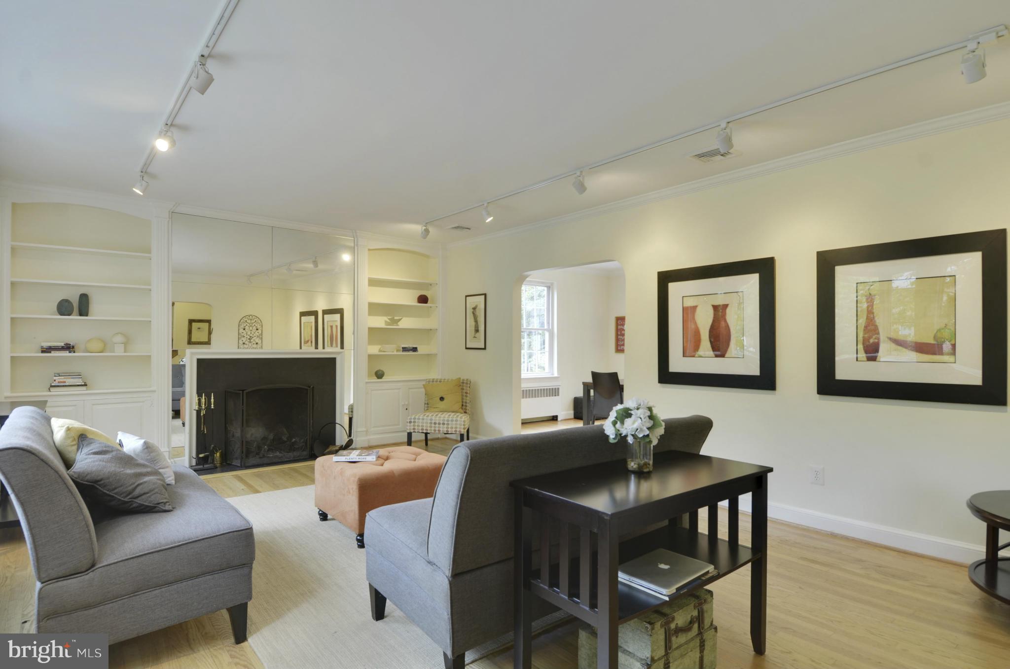 WOODSIDE PARK - Residential