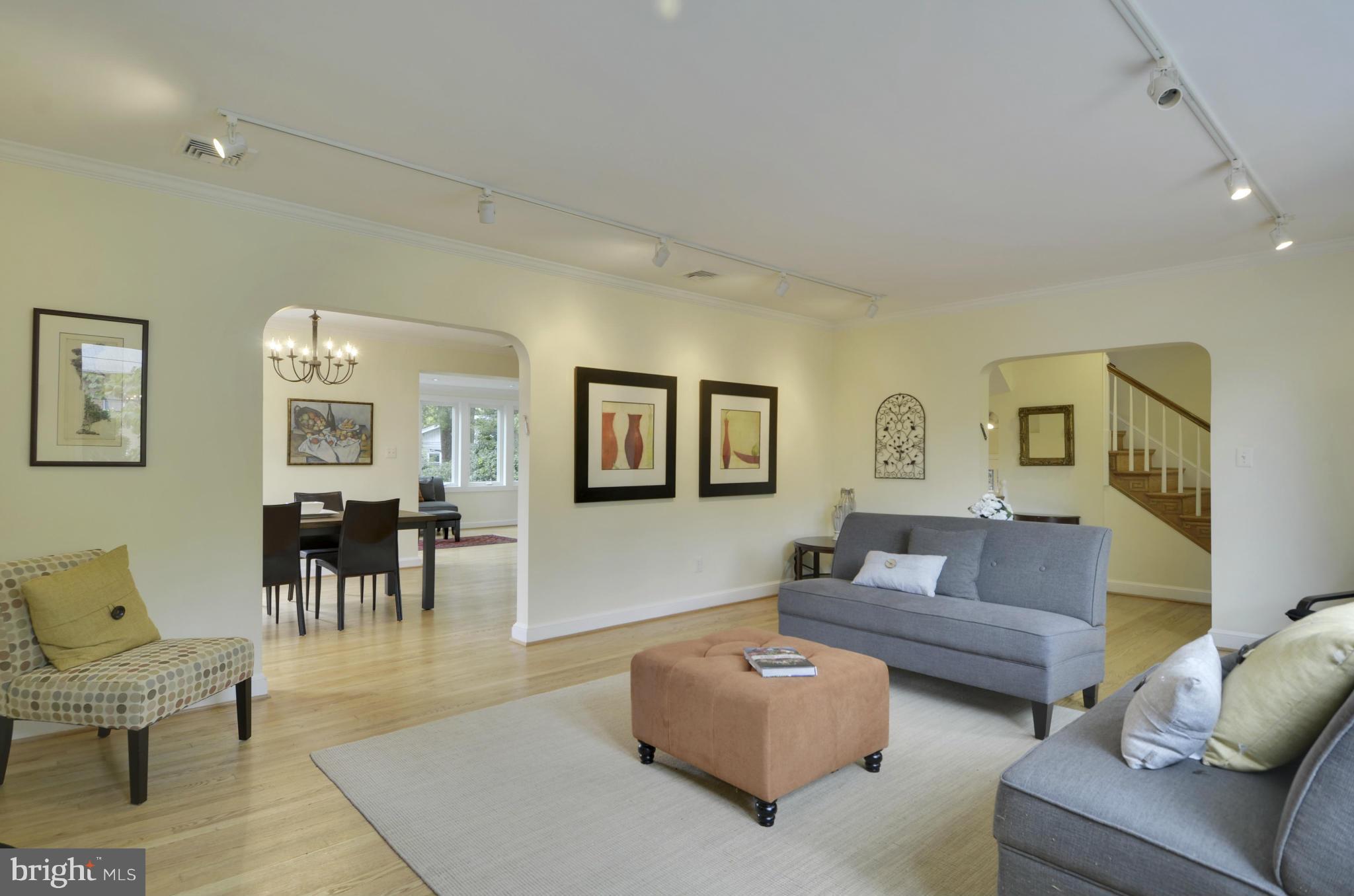 WOODSIDE PARK - Residential