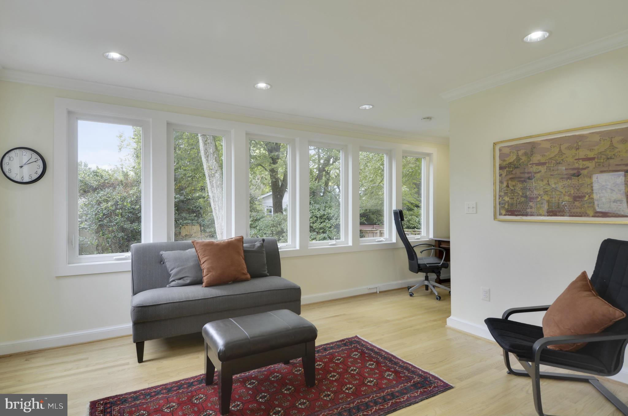 WOODSIDE PARK - Residential