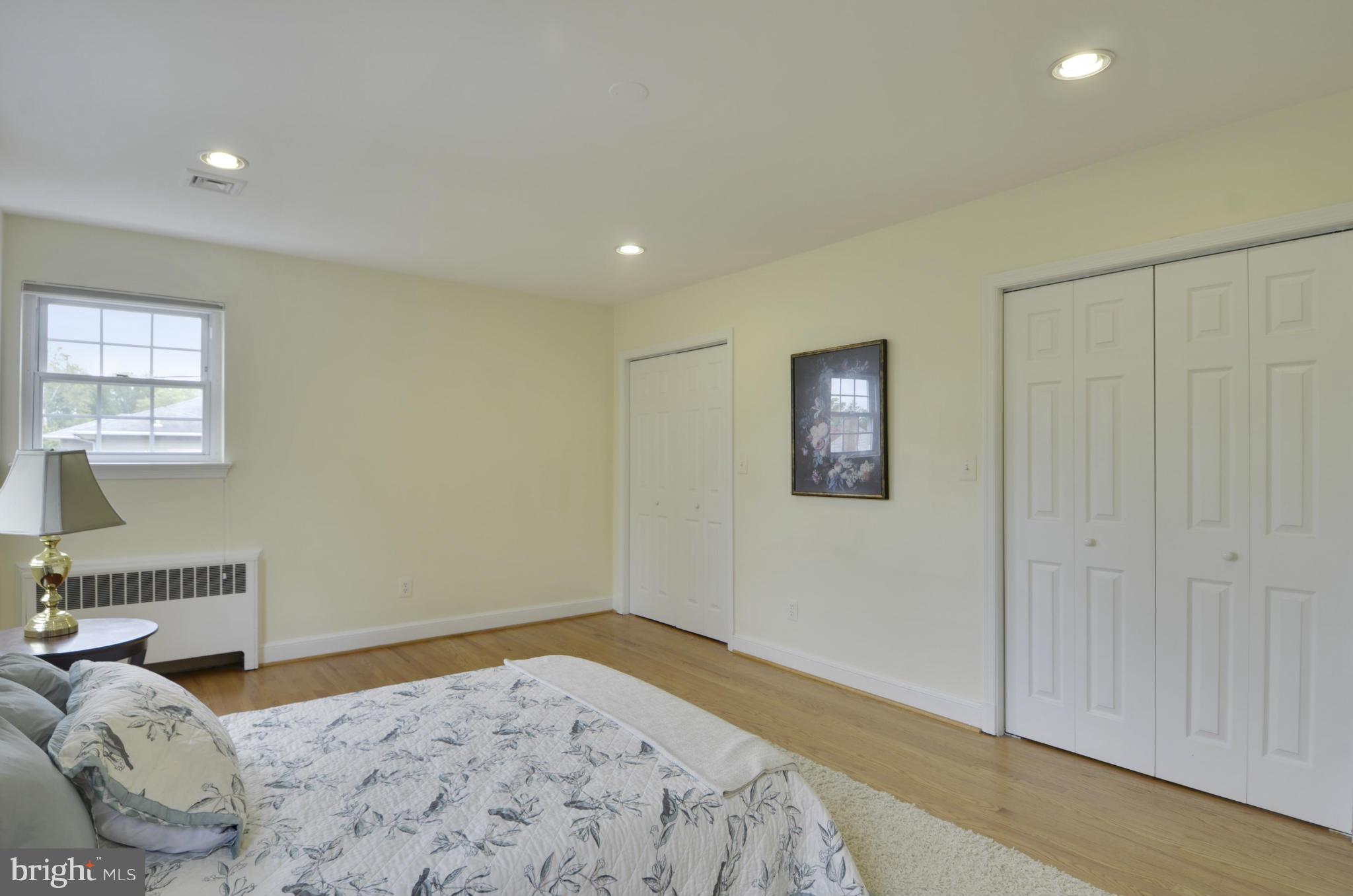 WOODSIDE PARK - Residential