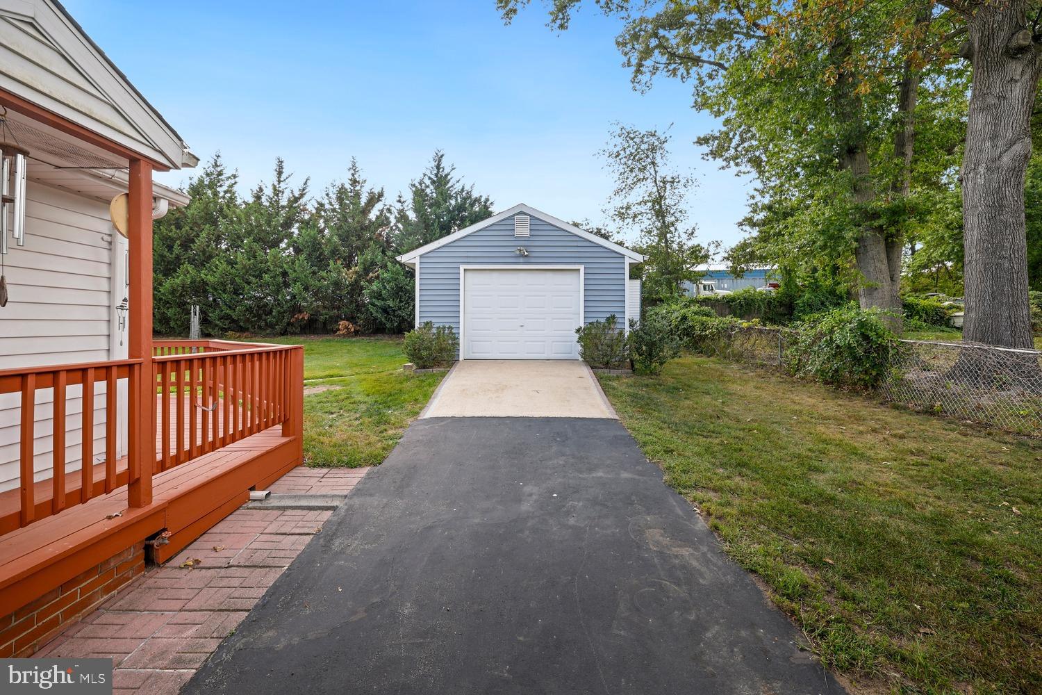 SHAREWOOD ACRES - Residential