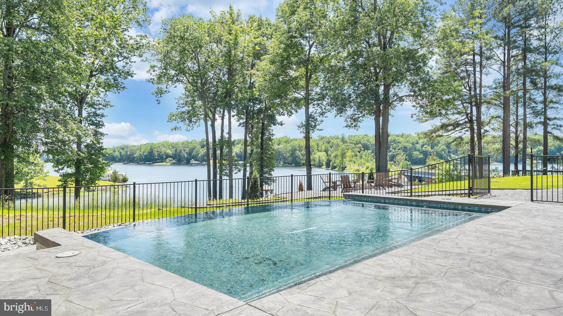6211 STUBBS BRIDGE ROAD