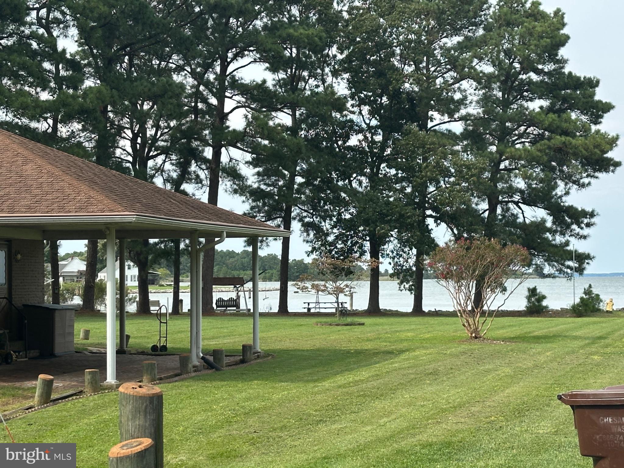 1022 RIVER POINT ROAD