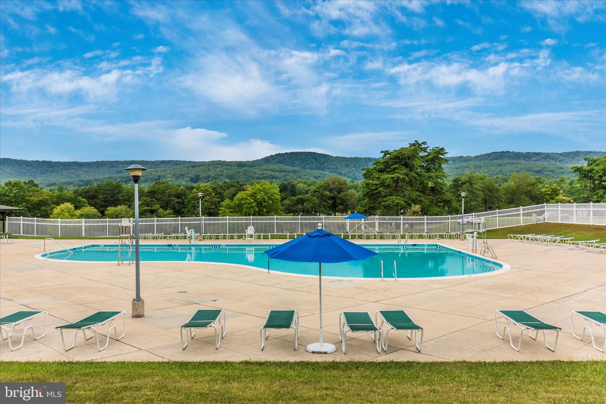 THE WOODS - Residential