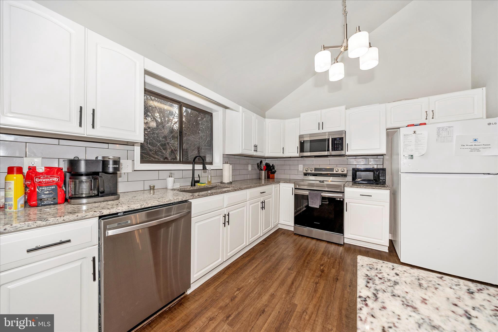 THE WOODS - Residential