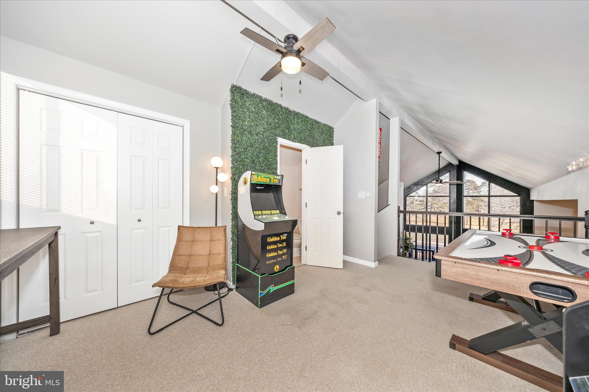 THE WOODS - Residential