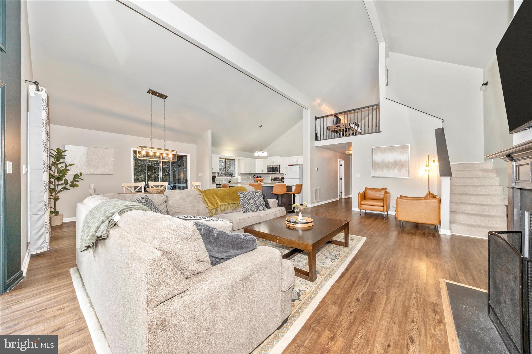 THE WOODS - Residential