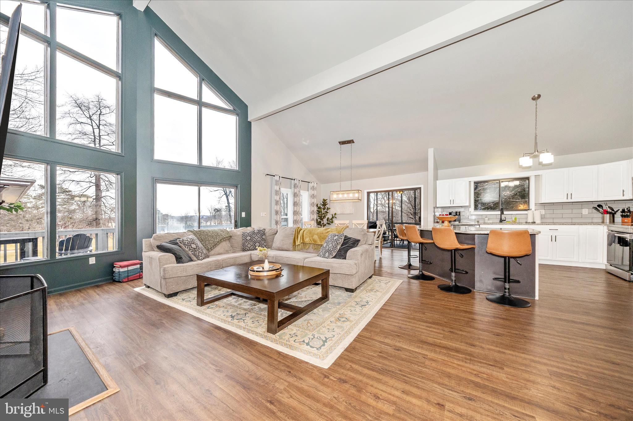 THE WOODS - Residential