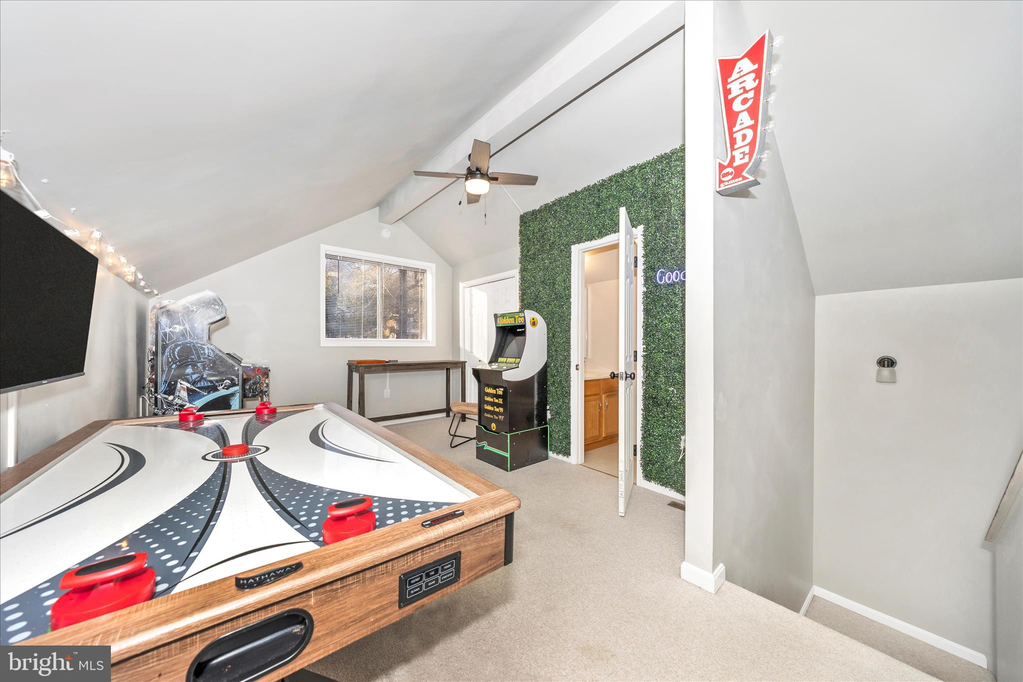 THE WOODS - Residential