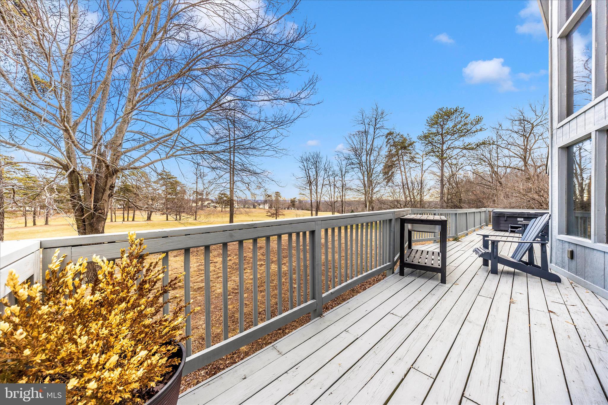 THE WOODS - Residential