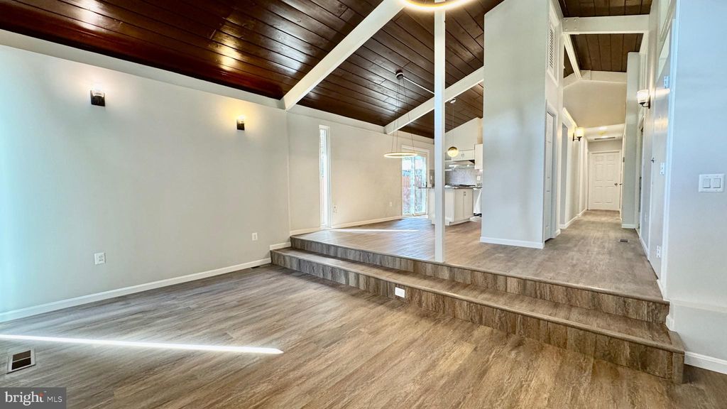 Photo of 2396 Yarmouth Court, WOODBRIDGE, VA 22192 (MLS # VAPW2105768)