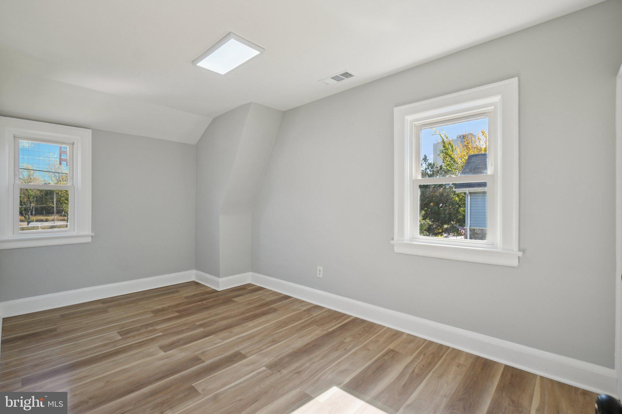 AURORA HILLS - Residential