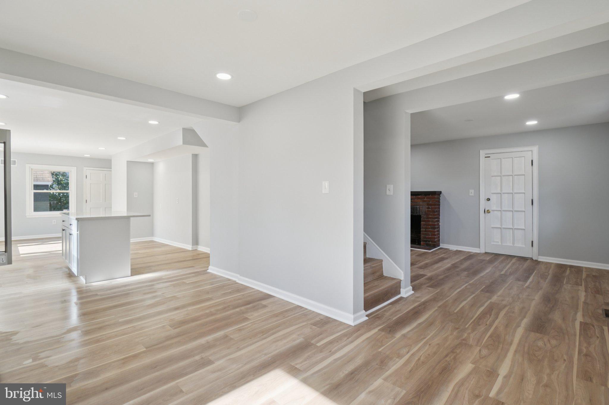 AURORA HILLS - Residential