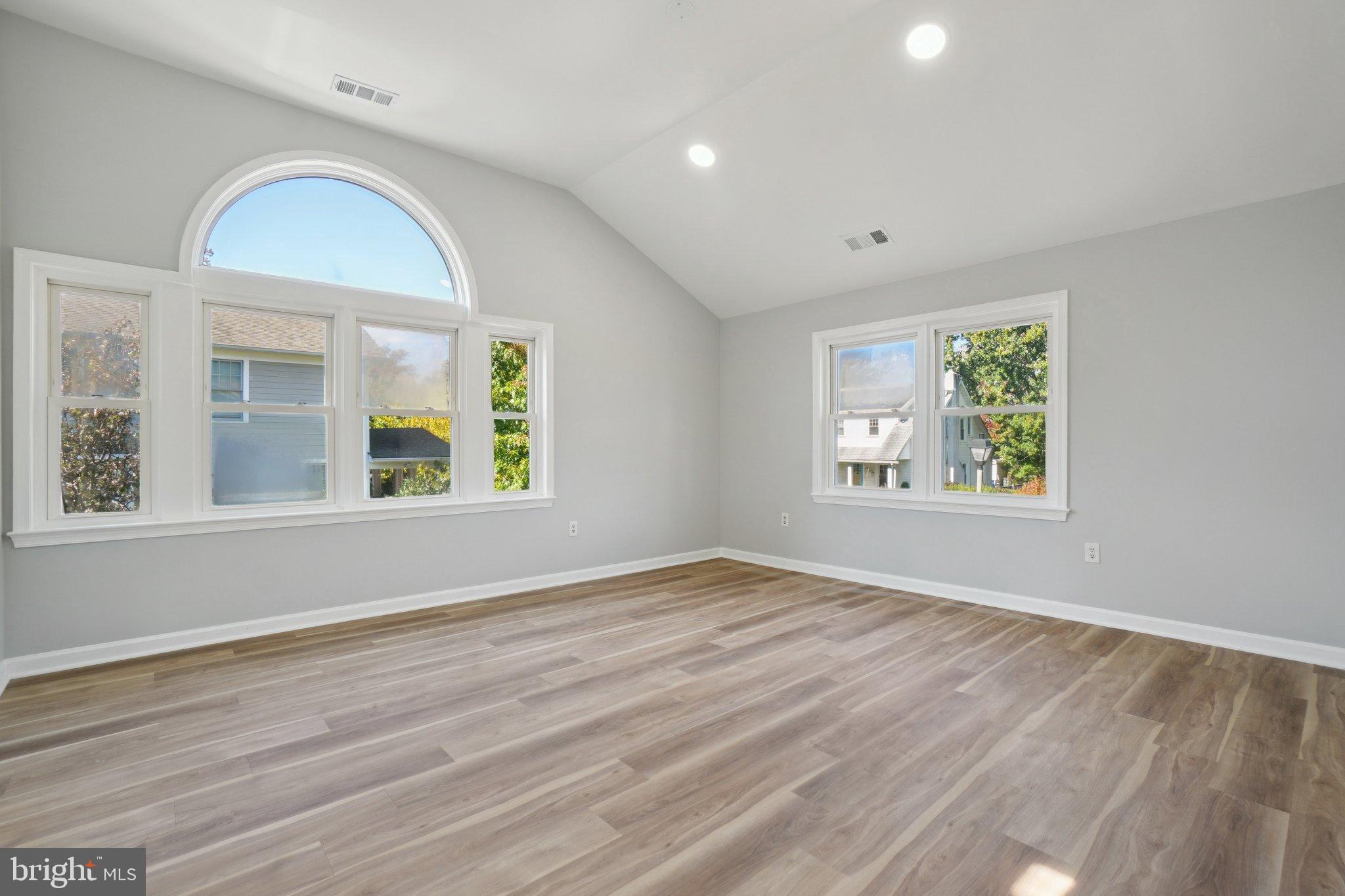 AURORA HILLS - Residential