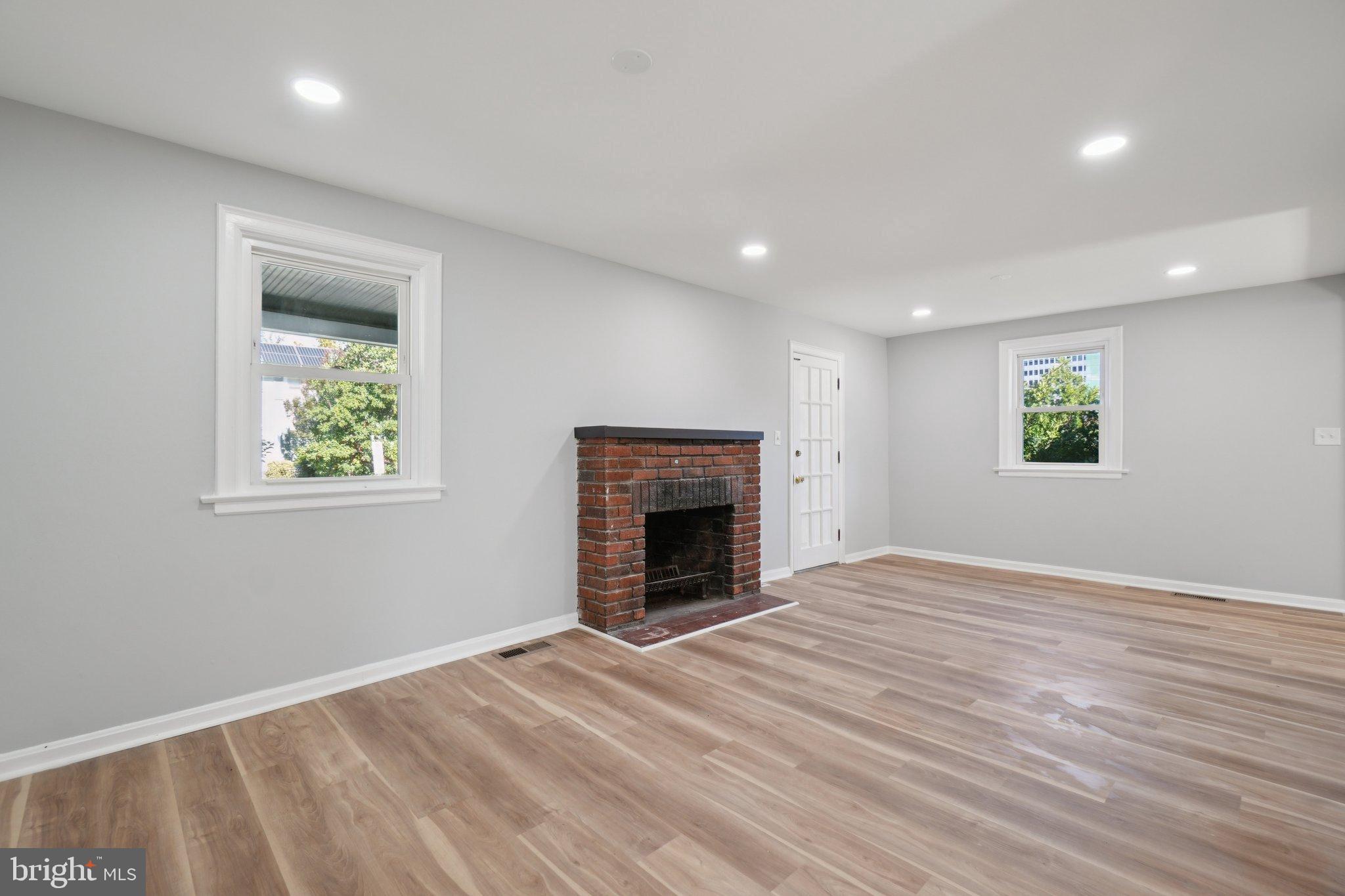 AURORA HILLS - Residential