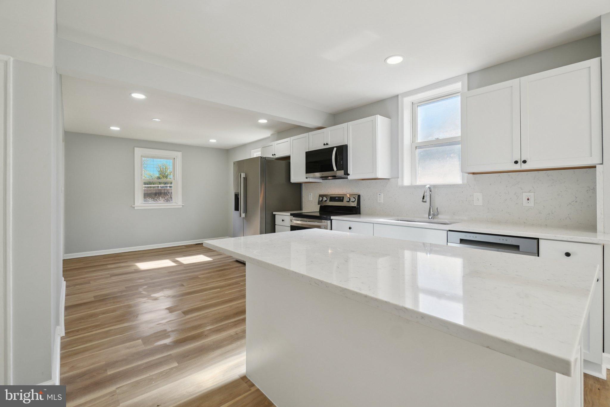 AURORA HILLS - Residential