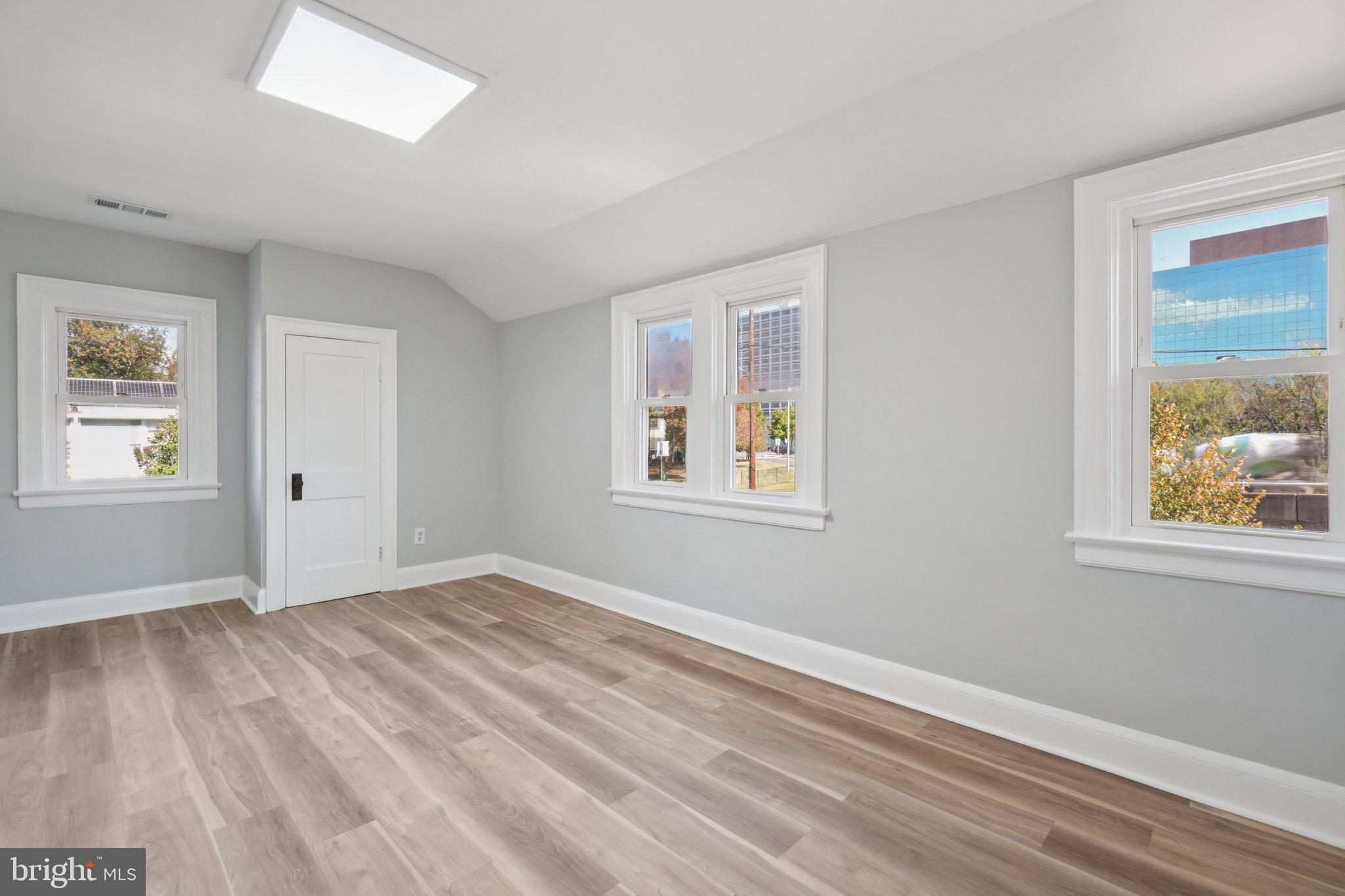 AURORA HILLS - Residential