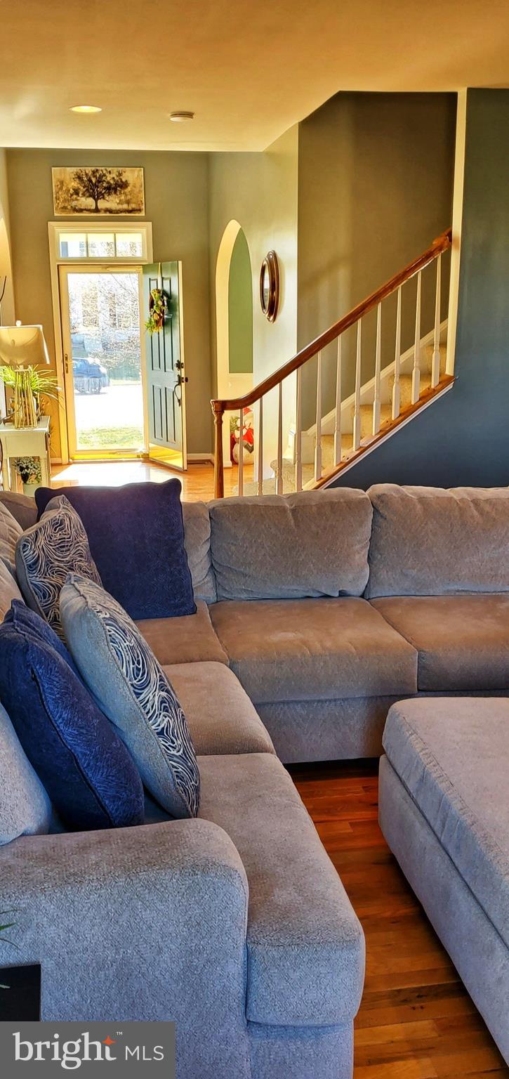 EDINBURG SQUARE - Residential