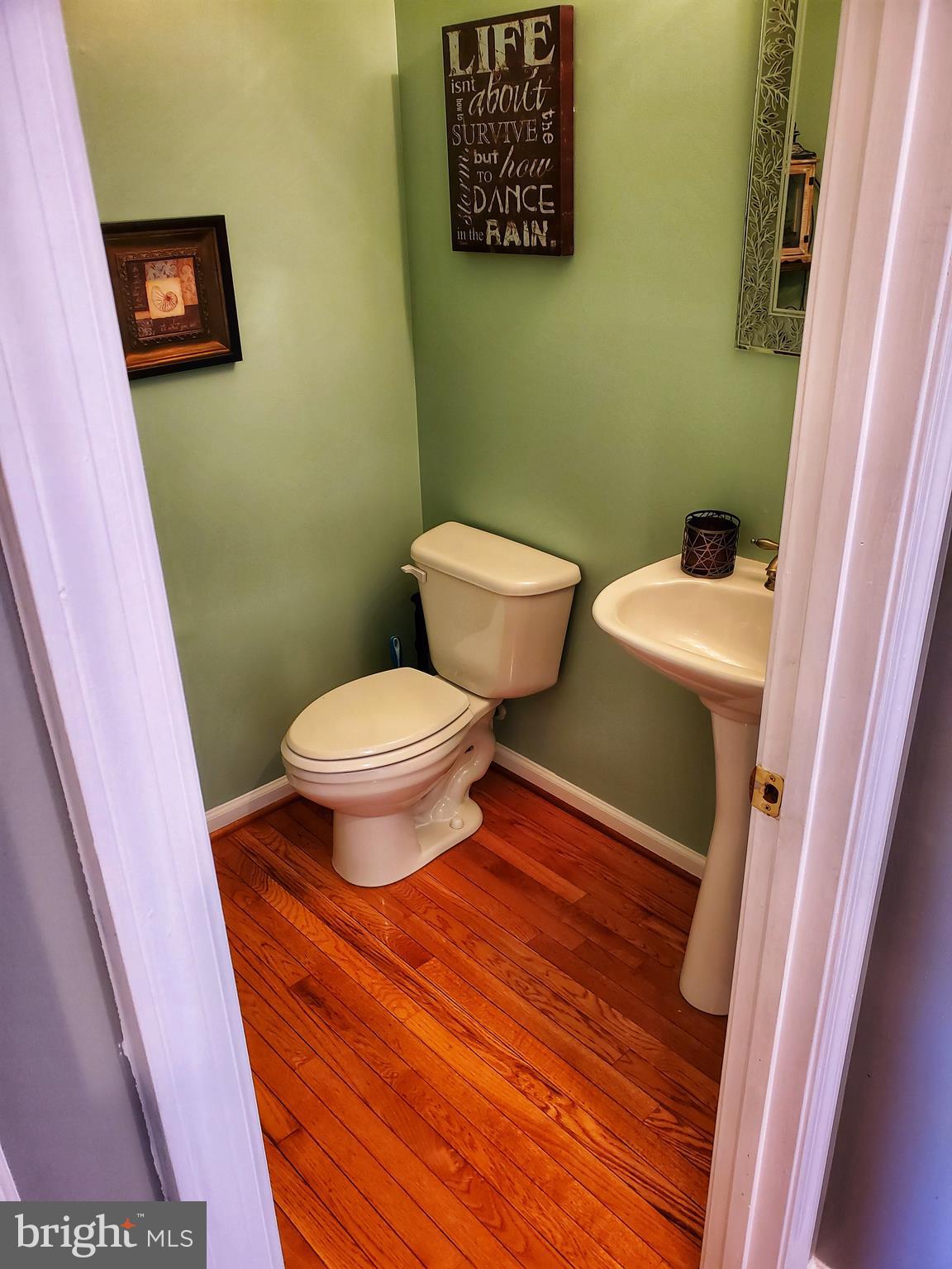 EDINBURG SQUARE - Residential