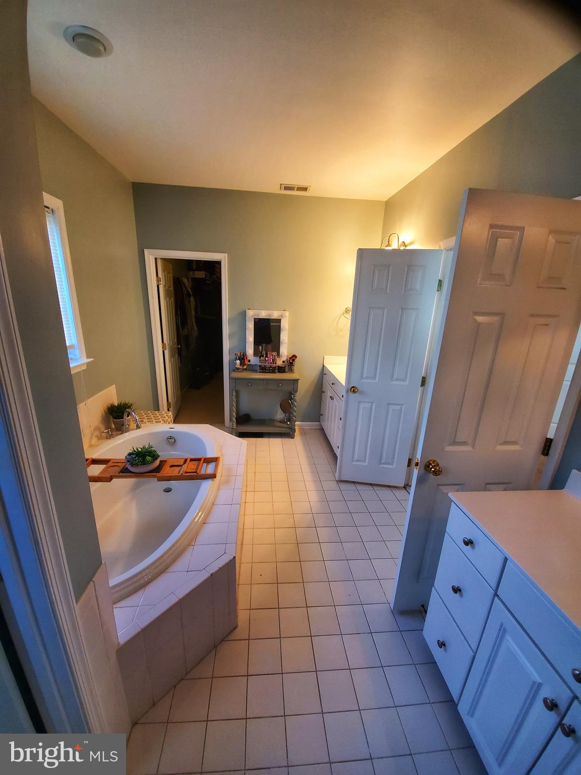 EDINBURG SQUARE - Residential