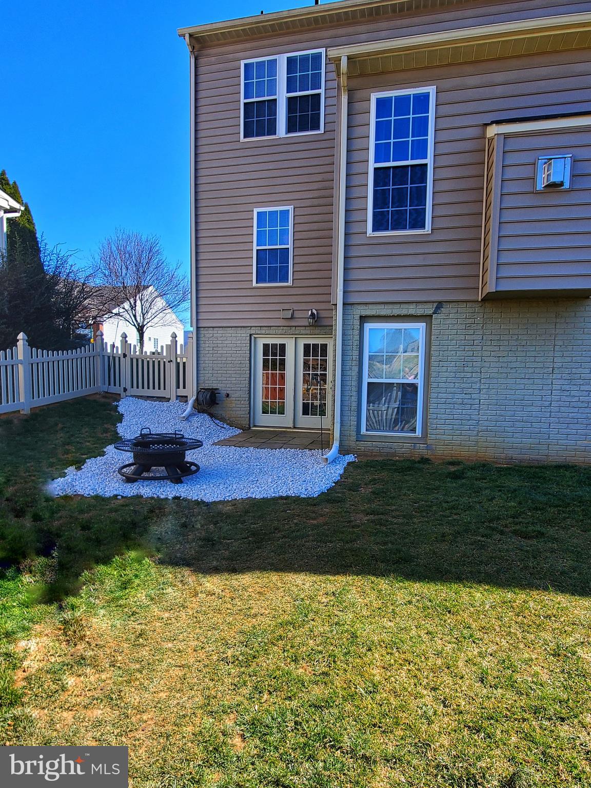 EDINBURG SQUARE - Residential