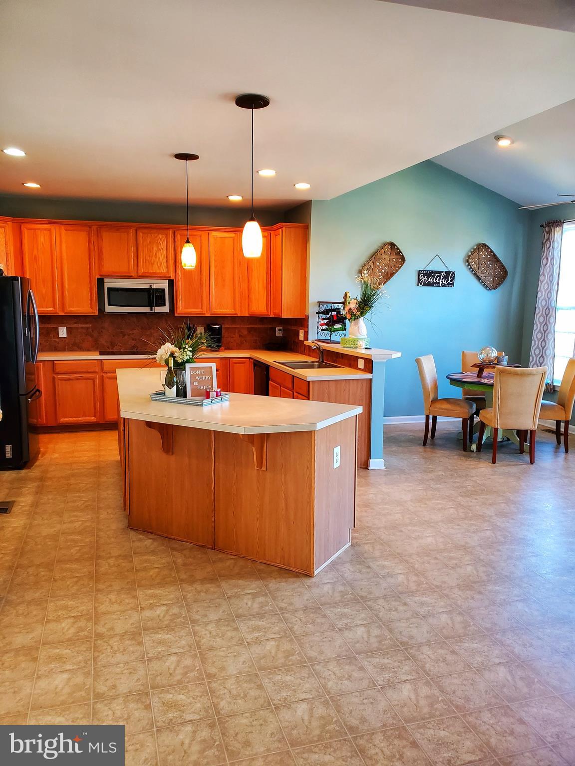 EDINBURG SQUARE - Residential