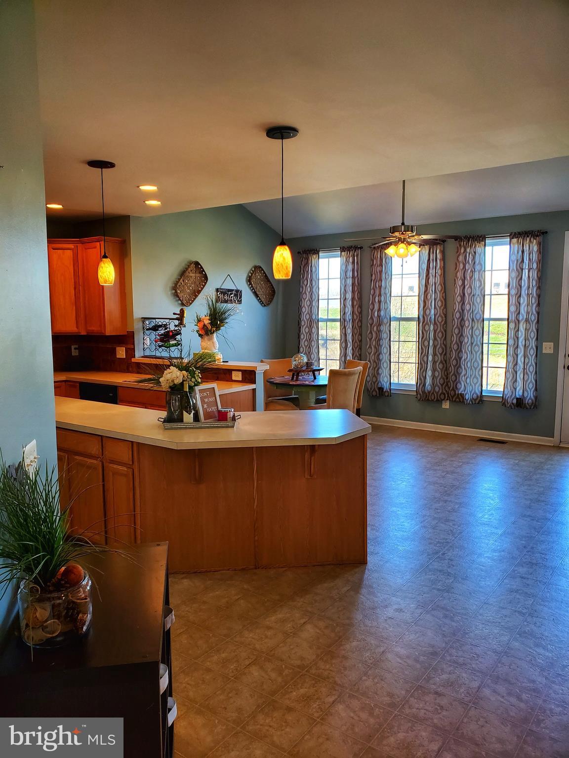 EDINBURG SQUARE - Residential