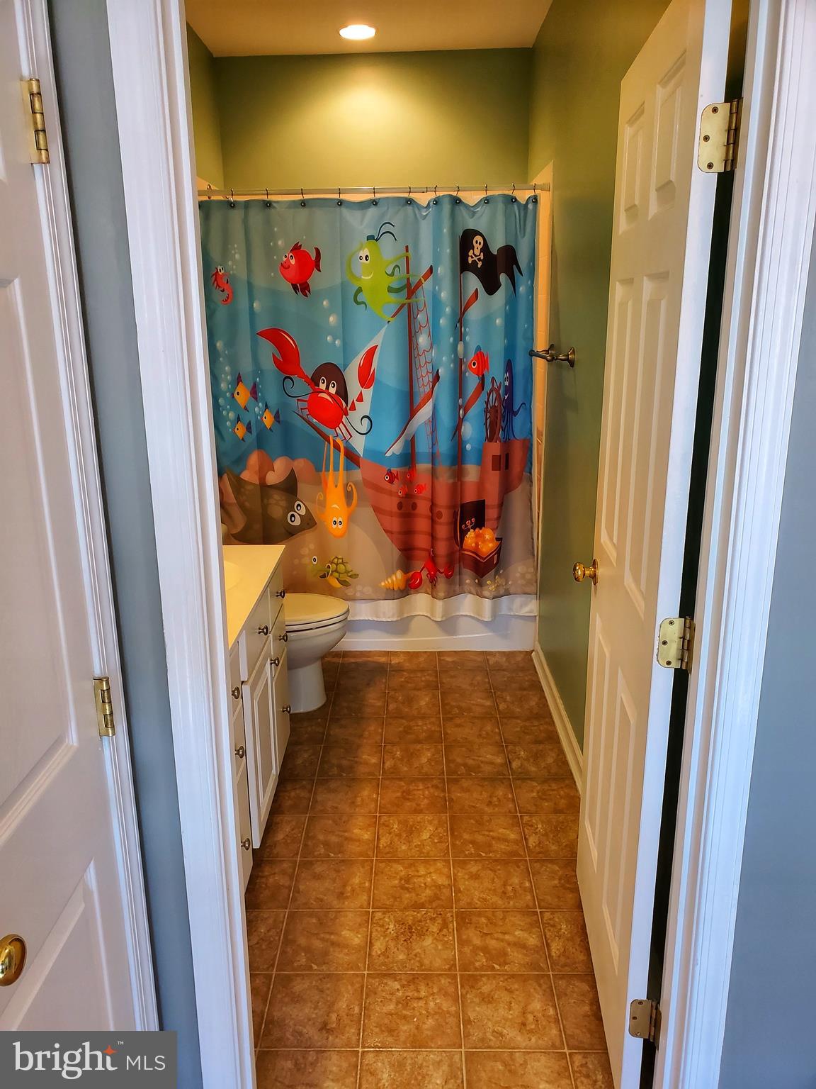 EDINBURG SQUARE - Residential