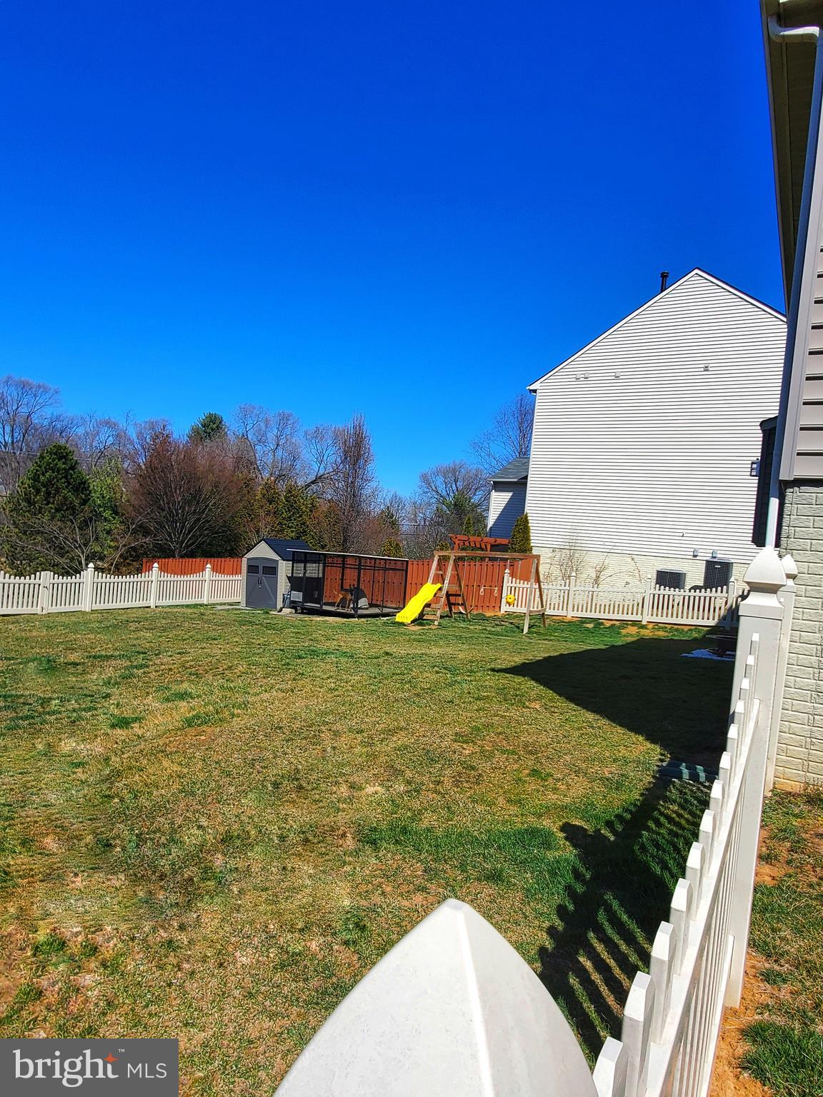 EDINBURG SQUARE - Residential