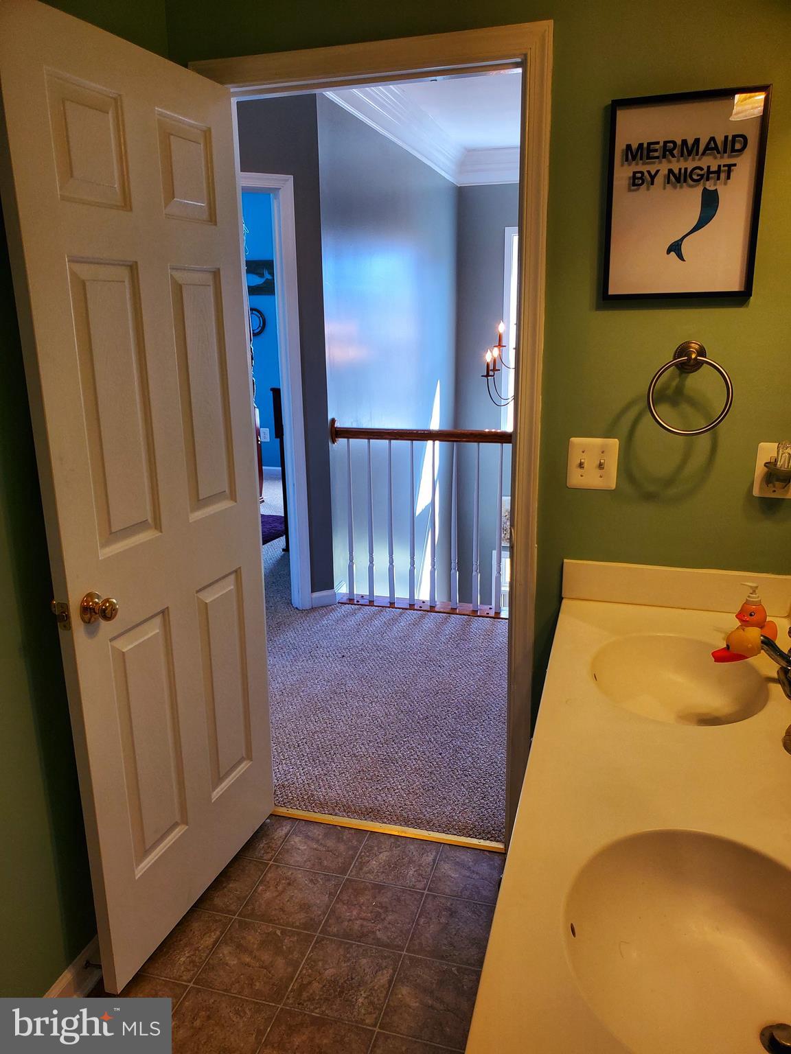 EDINBURG SQUARE - Residential