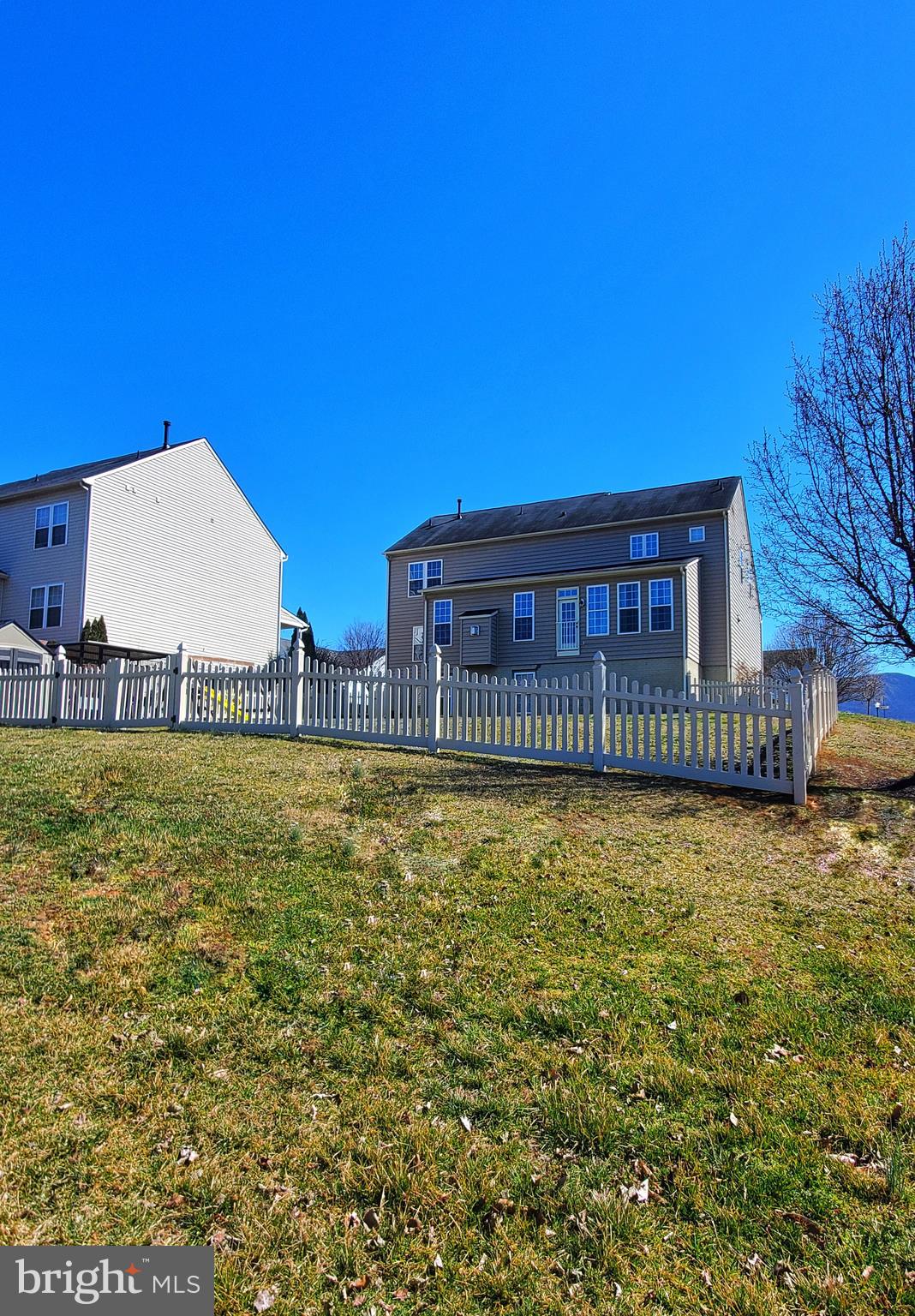 EDINBURG SQUARE - Residential
