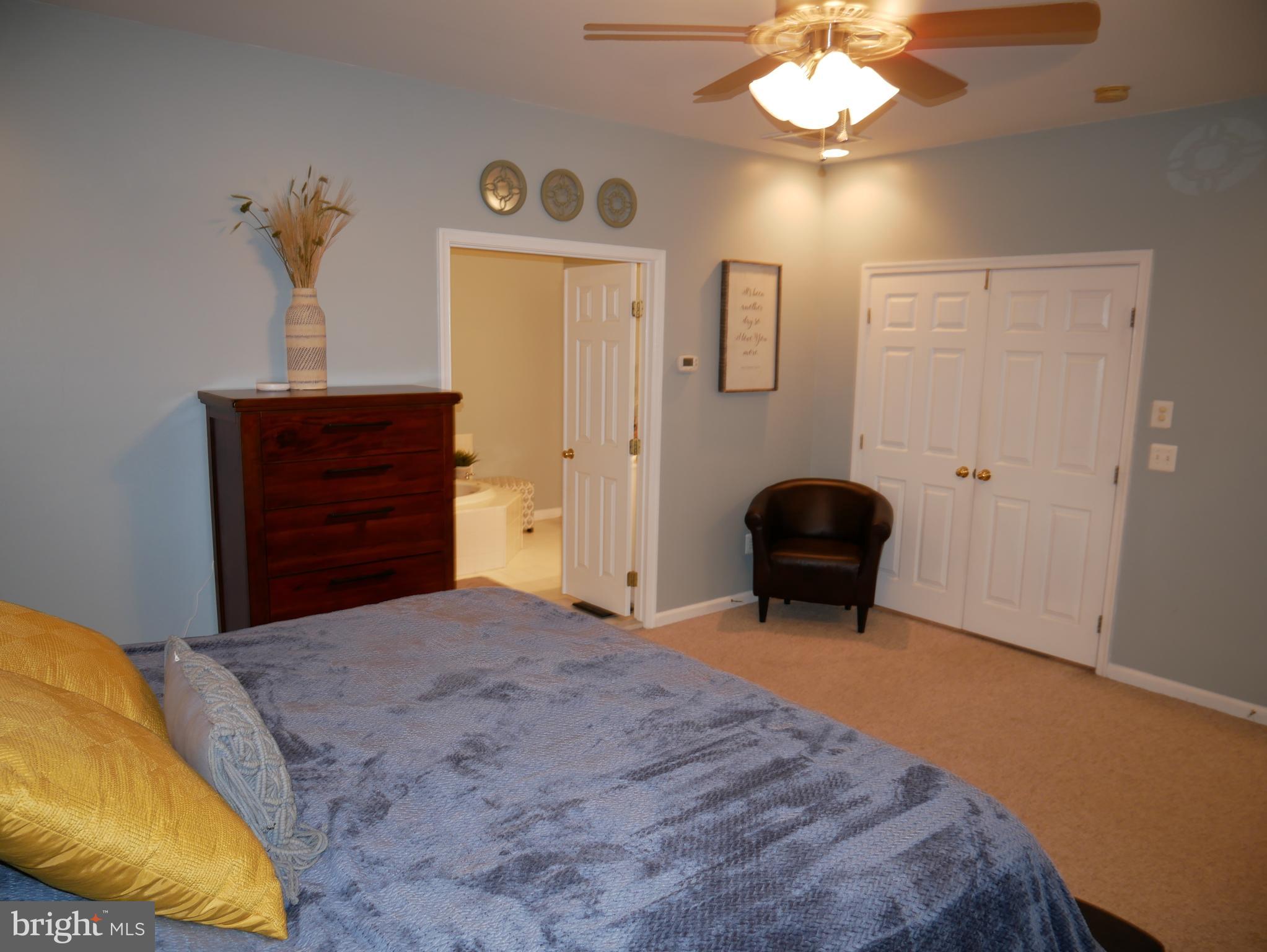 EDINBURG SQUARE - Residential