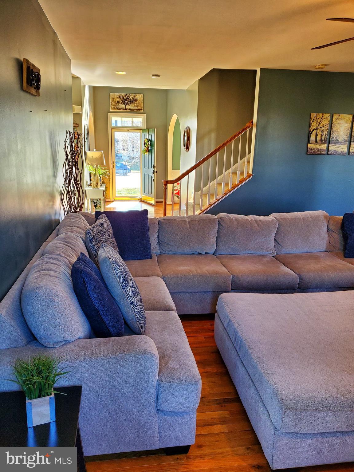 EDINBURG SQUARE - Residential