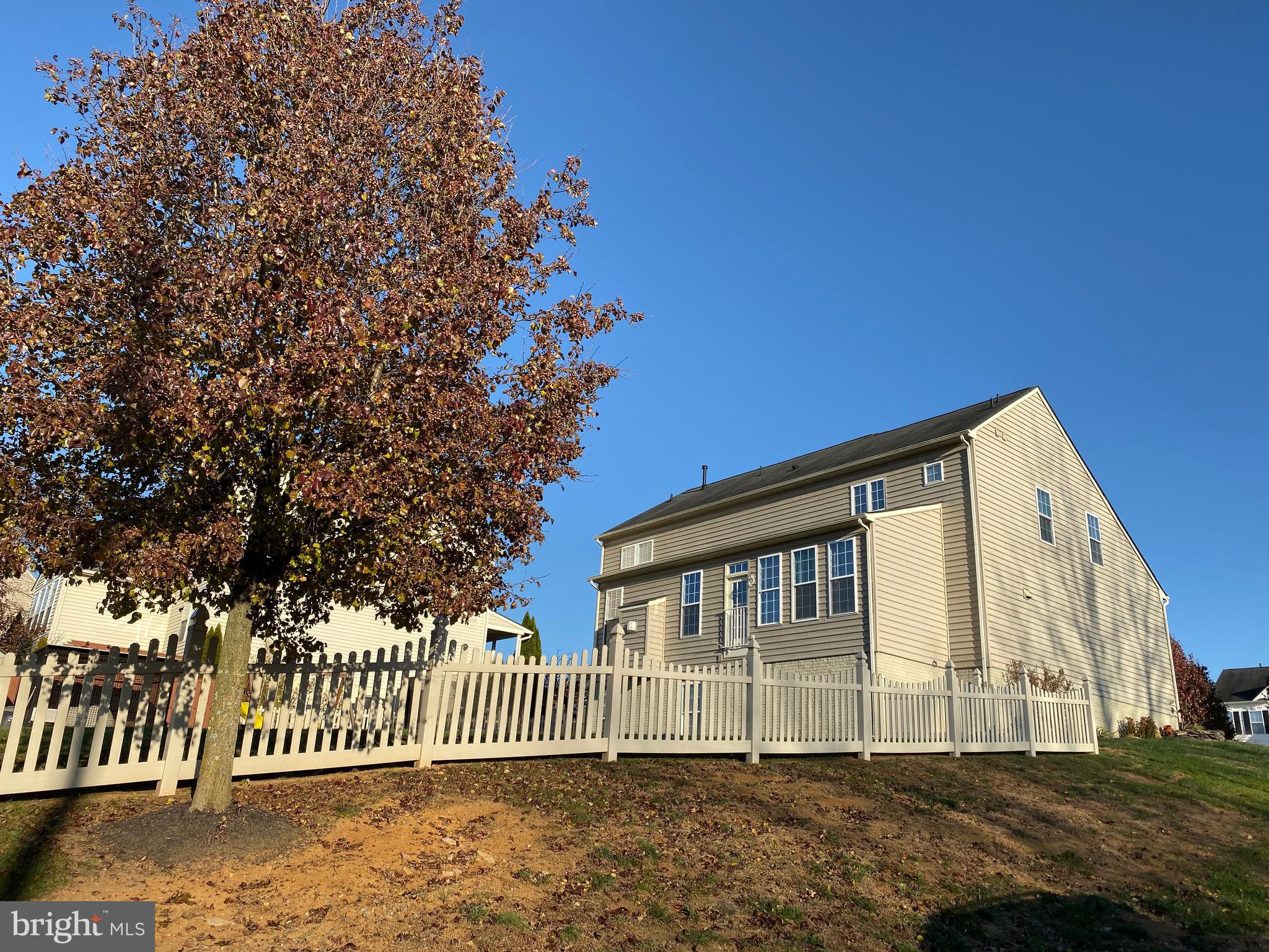 EDINBURG SQUARE - Residential