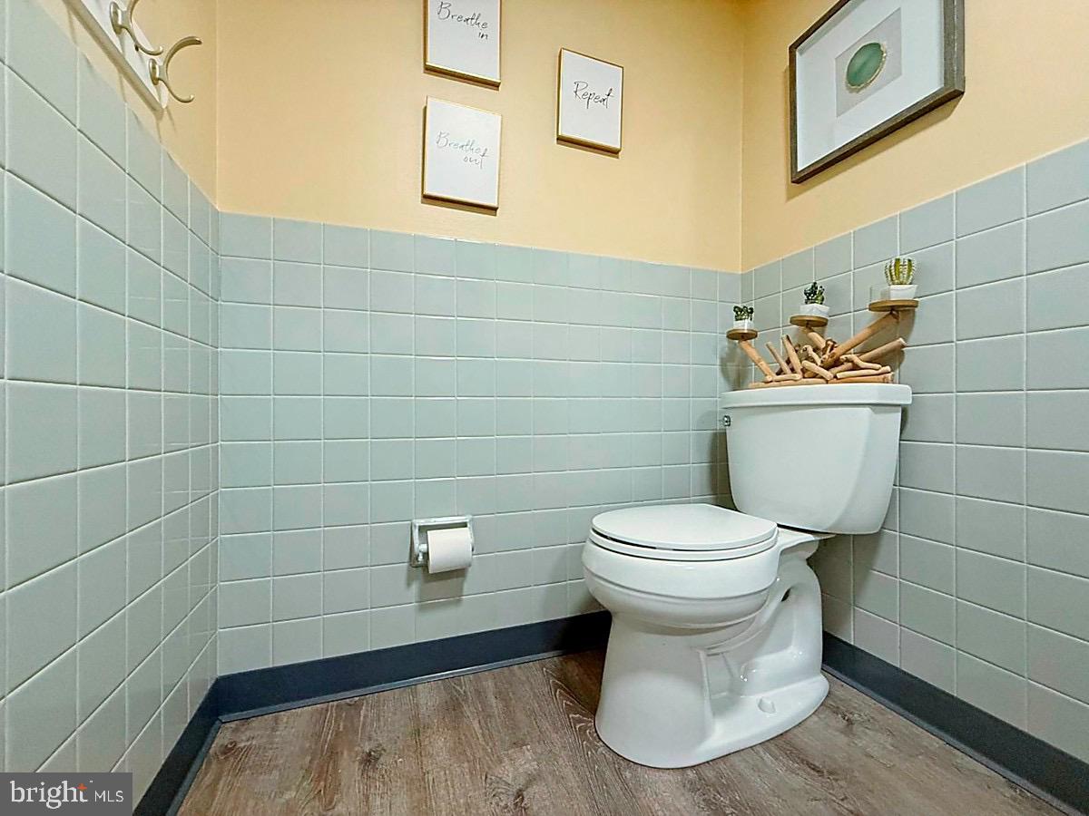 JENKINTOWN - Commercial Sale