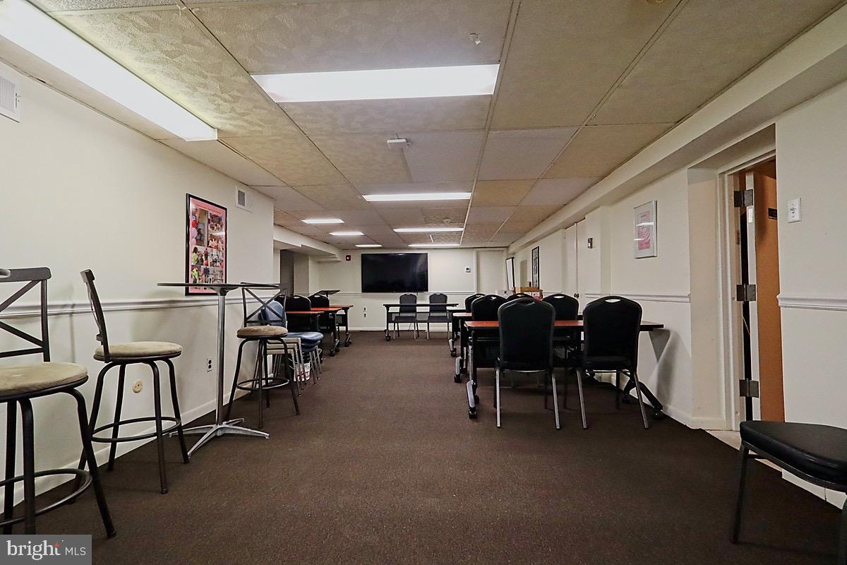 JENKINTOWN - Commercial Sale