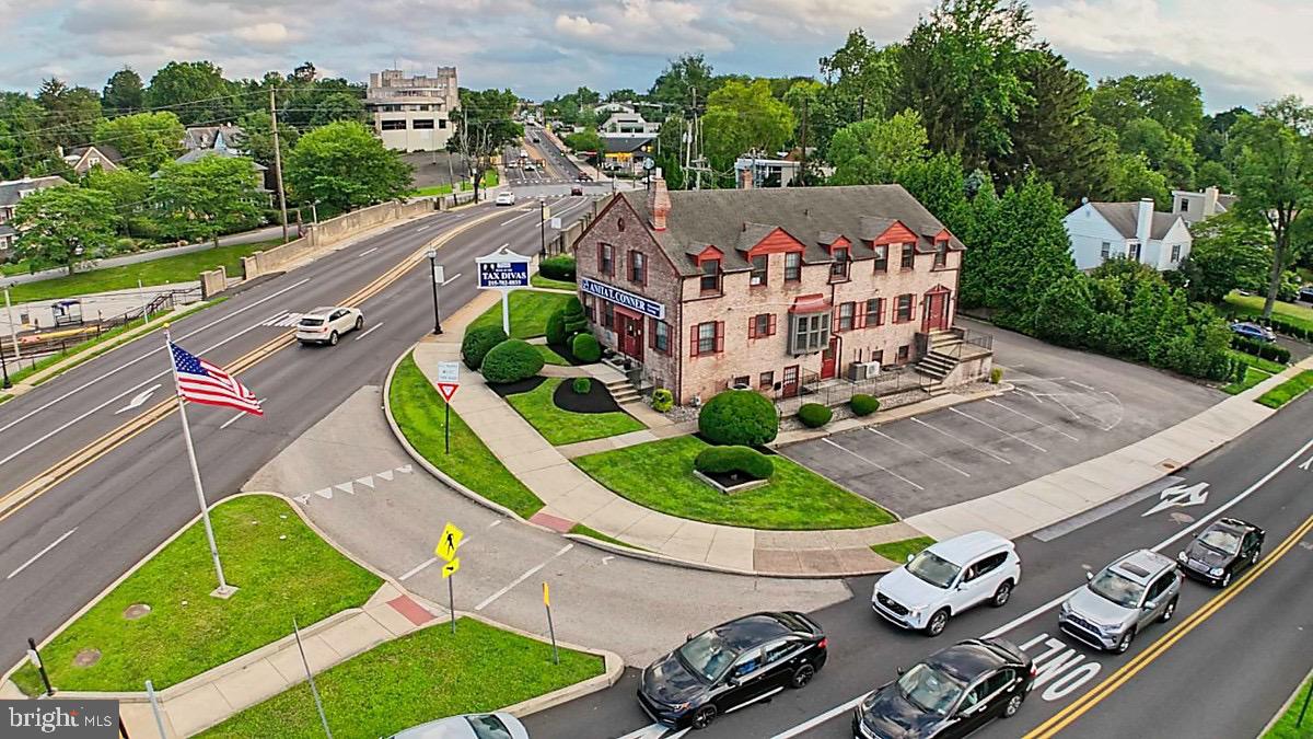 JENKINTOWN - Commercial Sale