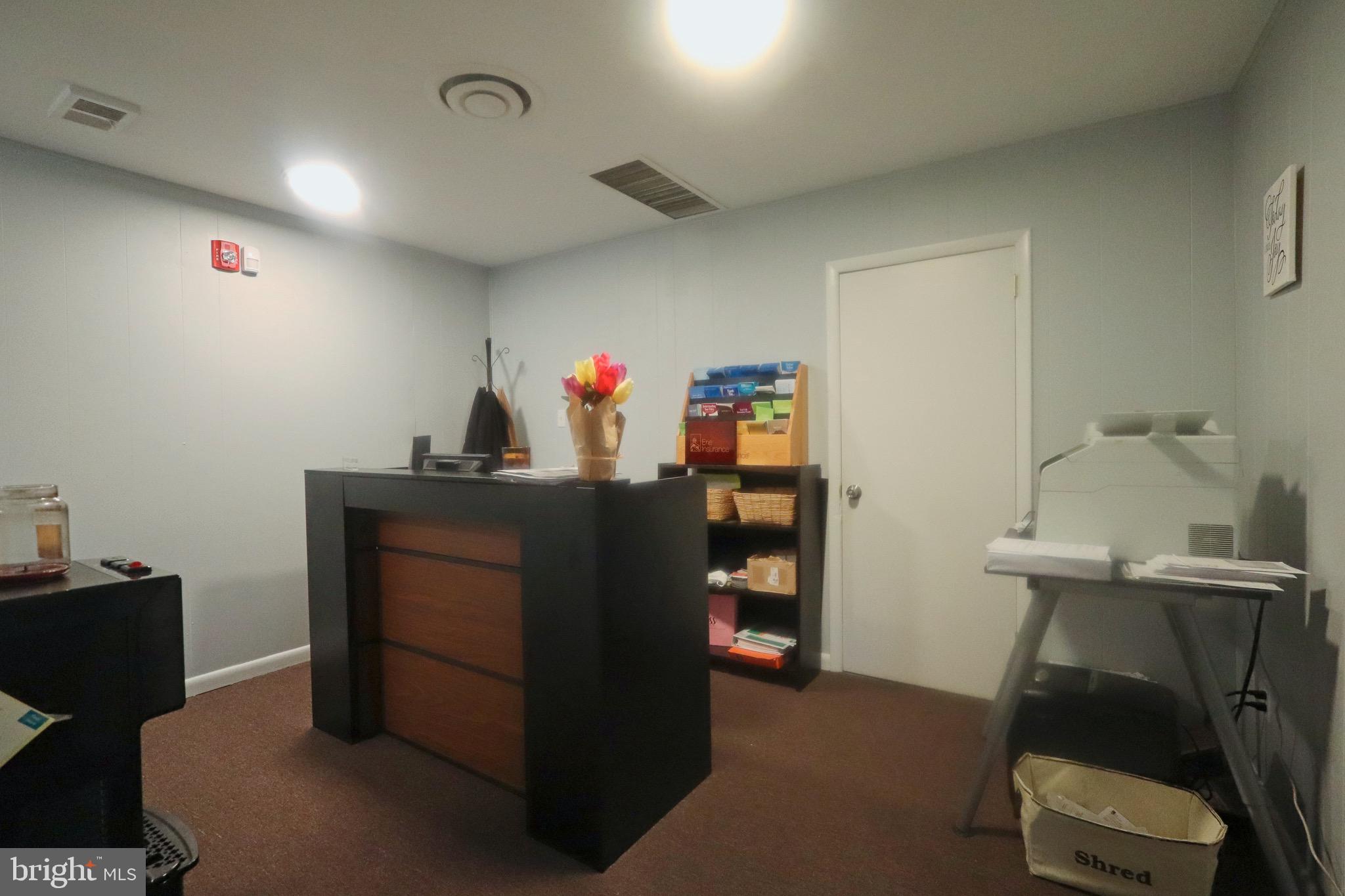 JENKINTOWN - Commercial Sale