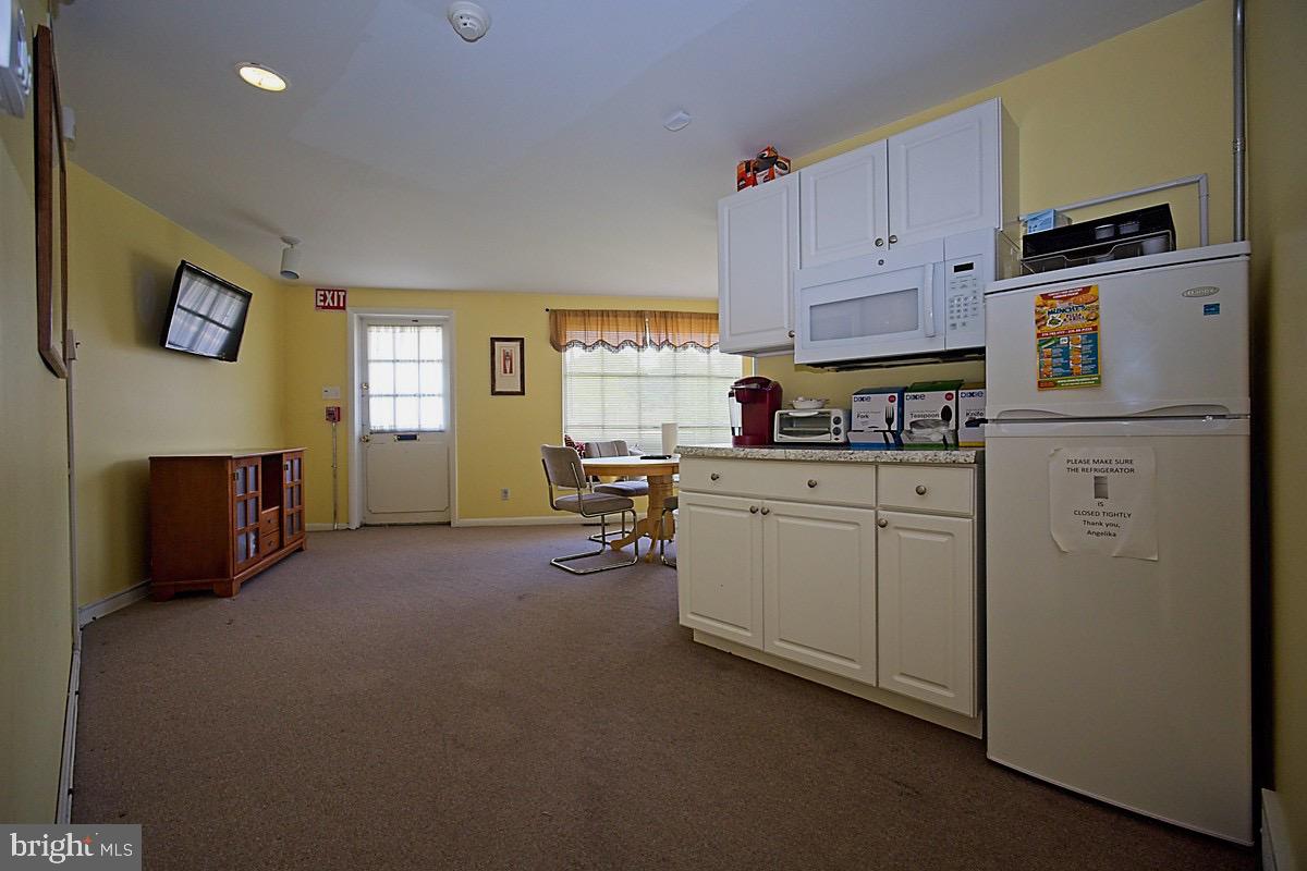 JENKINTOWN - Commercial Sale