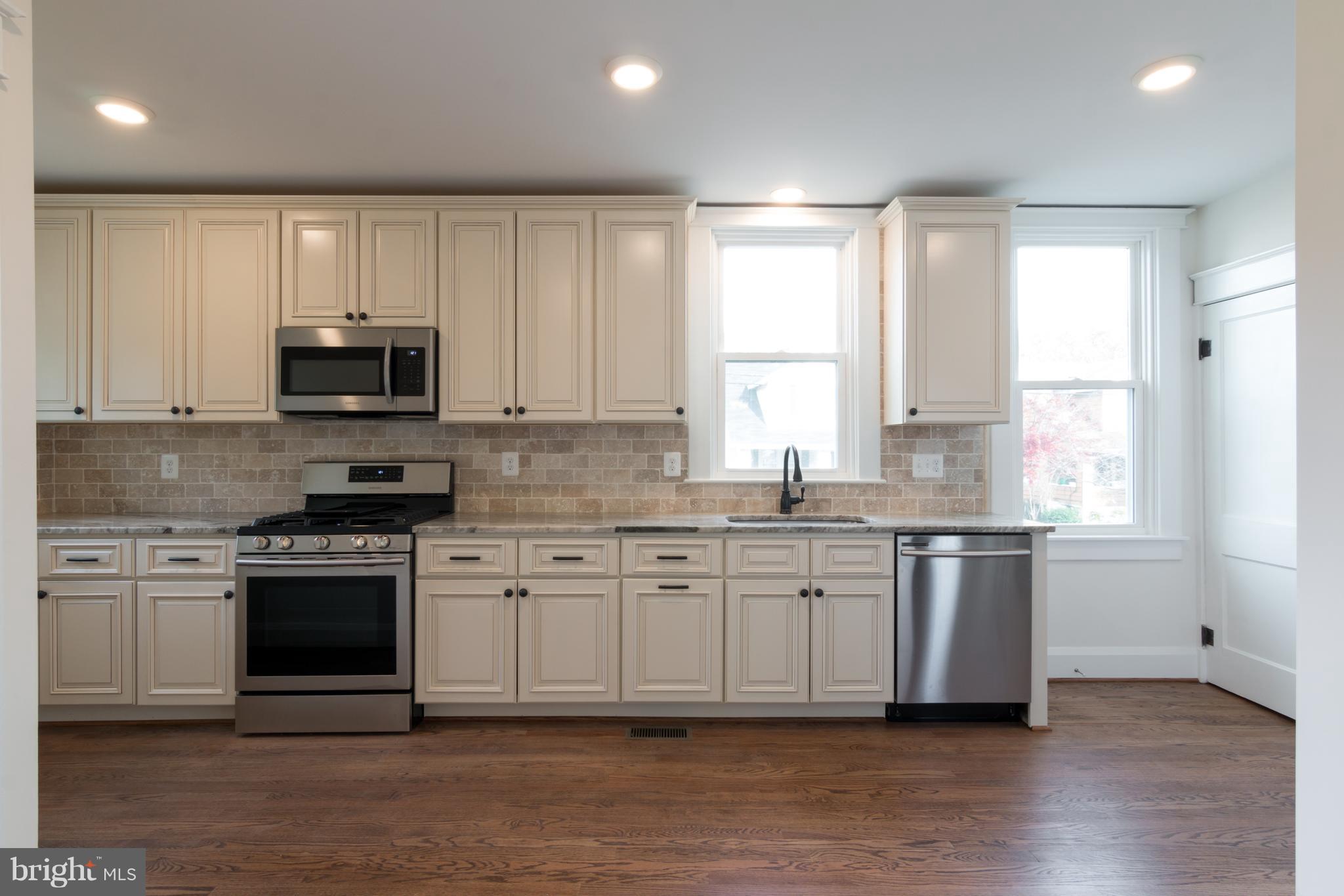 MORGAN PARK - Residential