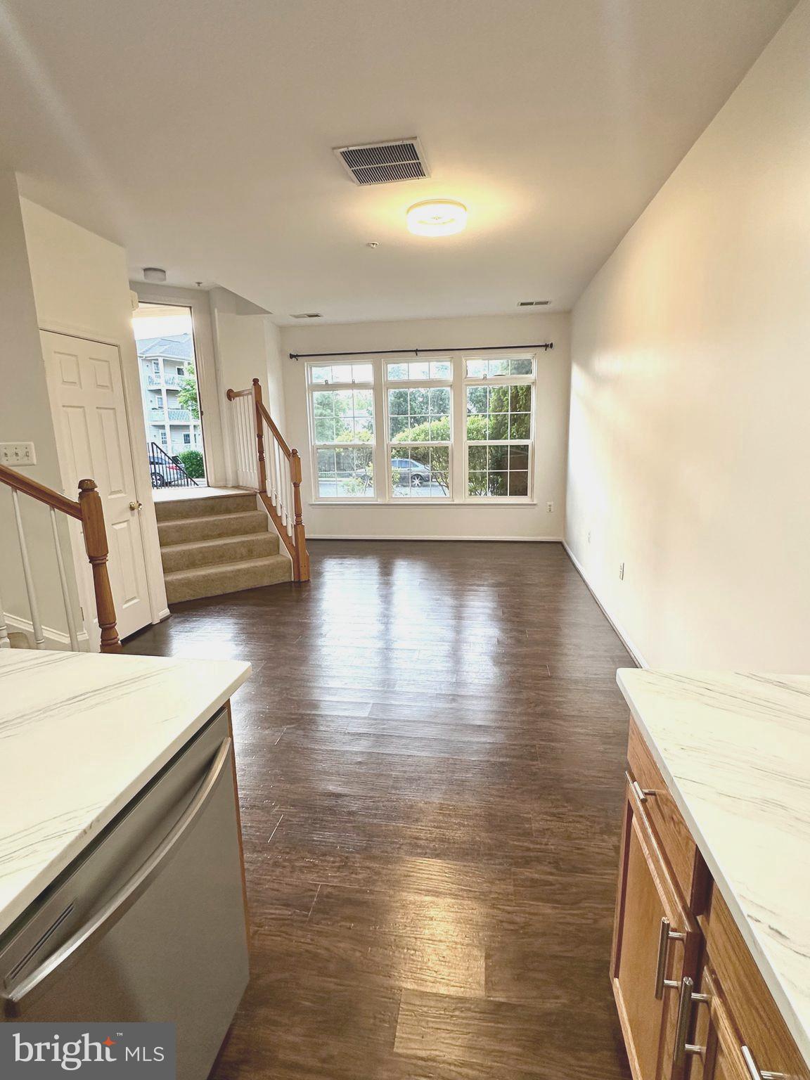 THE TOWNES CONDOMINIUM - Residential