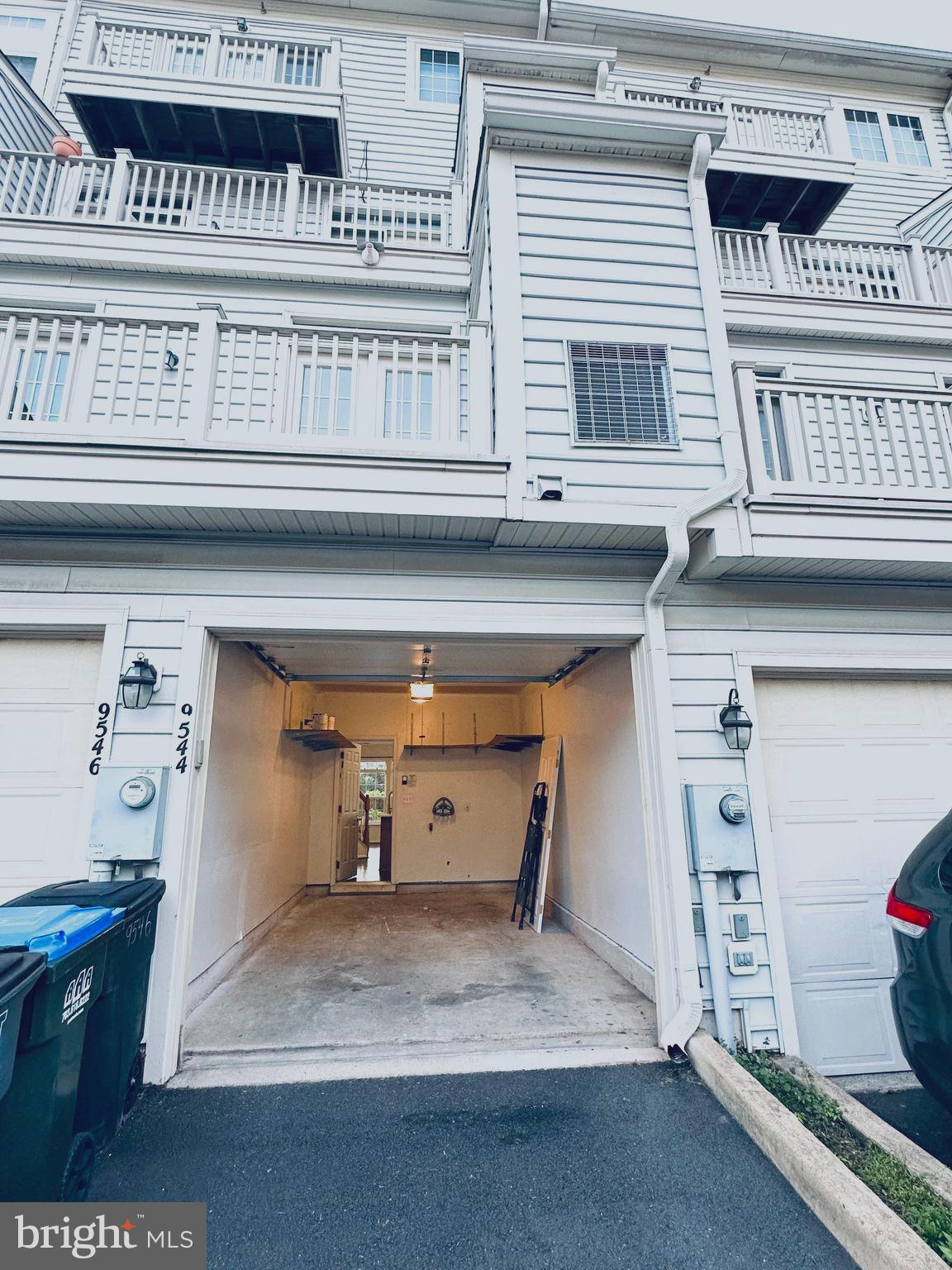 THE TOWNES CONDOMINIUM - Residential