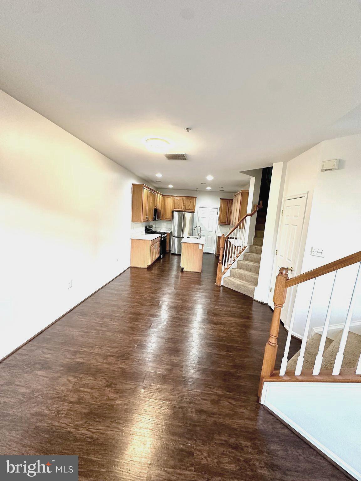 THE TOWNES CONDOMINIUM - Residential