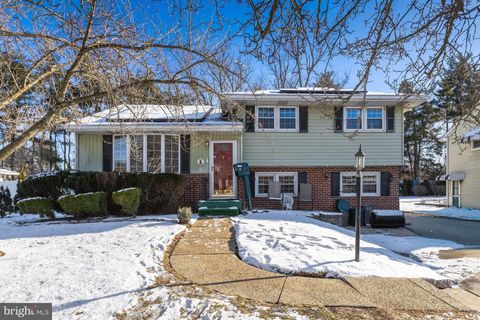 Photo of 28 Ash Avenue, WEST DEPTFORD, NJ 08096 (MLS # NJGL2067374)