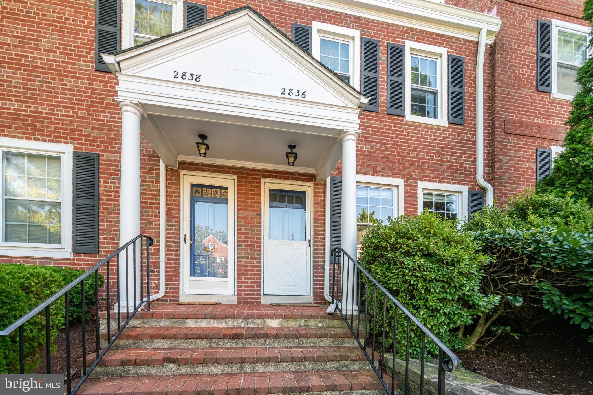 2836 S ABINGDON STREET