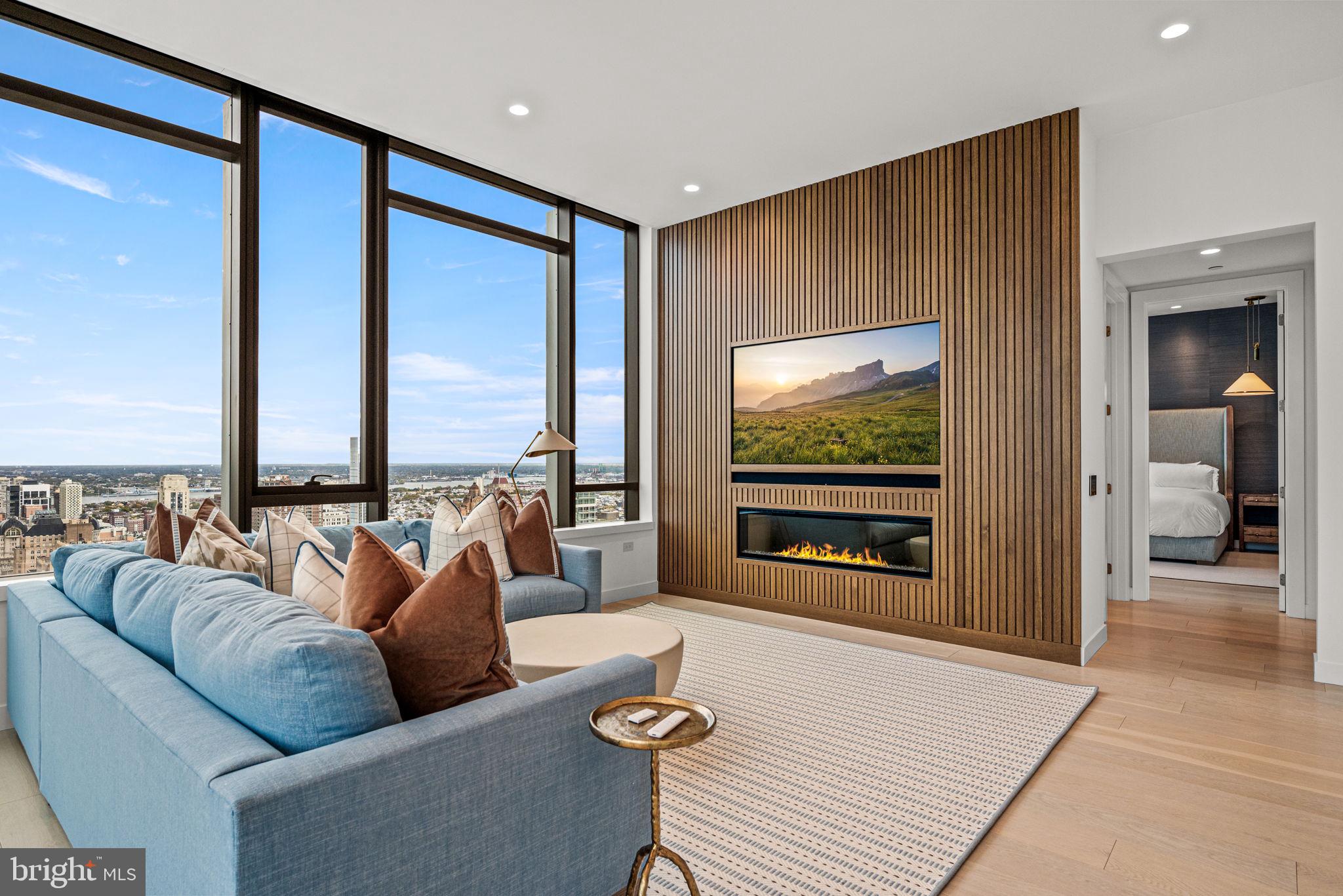 RITTENHOUSE SQUARE - Residential