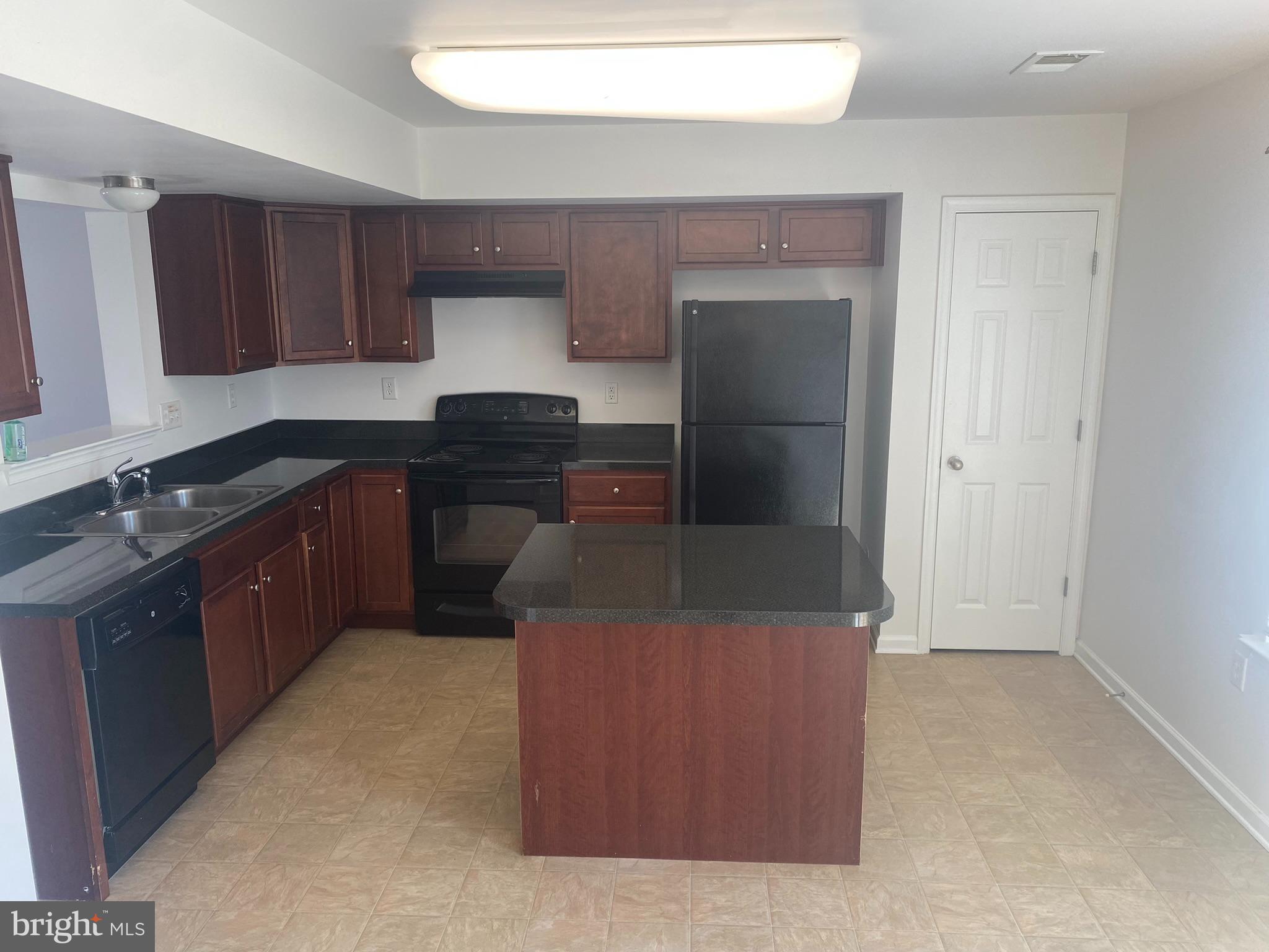 PRENTISS POINT - Residential Lease