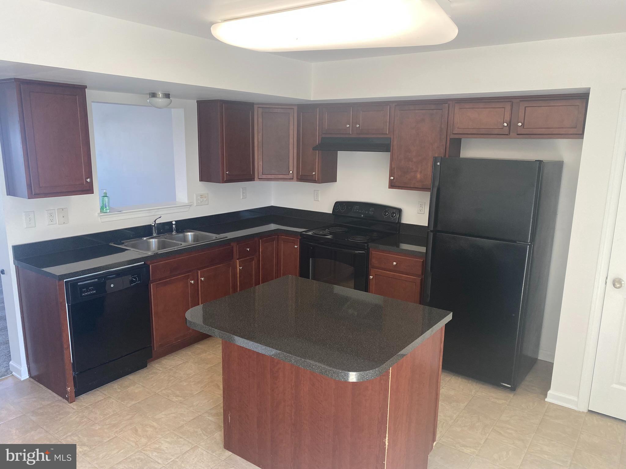 PRENTISS POINT - Residential Lease